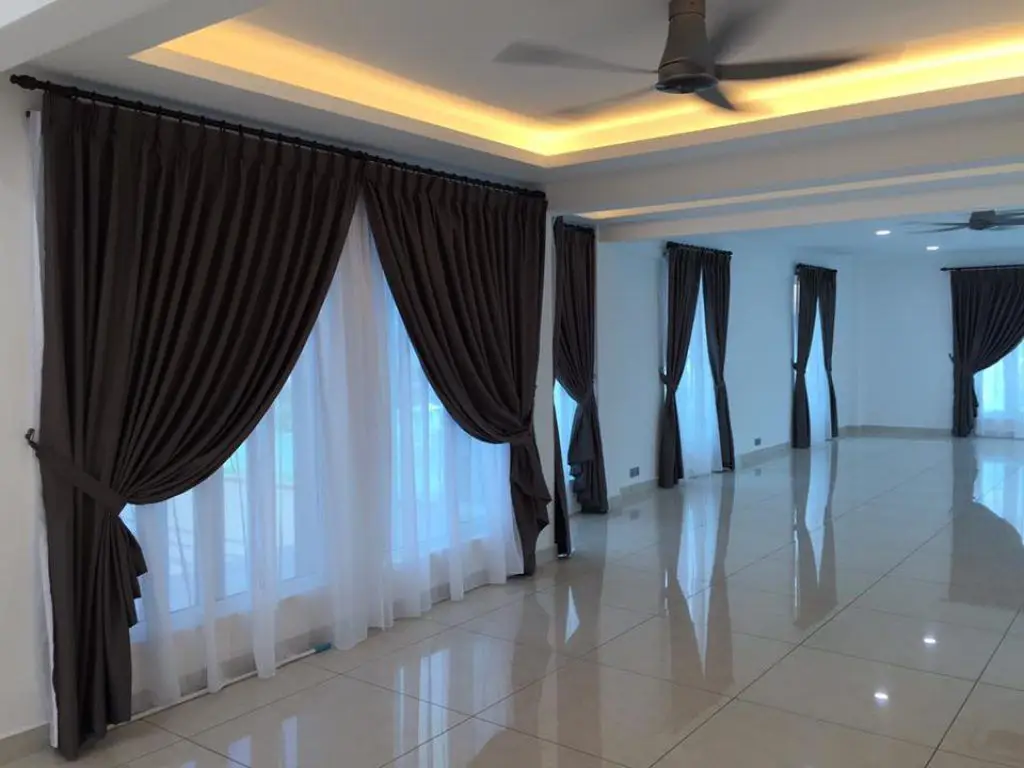 Custom Blackout Curtains for Sliding Door in Dubai By Si karigar
